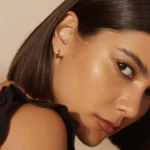 zenski-jekleni-kvaliteten-modni-elegantni-minimalisticen-nakit-mini_rinka_okrogli_jekleni_modni_uhani-srebrni-s_cirkonom-udobno_zapenjanje-uhani_za_otroke_za_najstnice_sportnice-preprosti_uhani-za_vse_priloznosti_darila