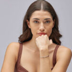 Elegantna ženska zapestnica Brosway Amy BAY14 iz srebrnega nerjavečega jekla s prefinjenim minimalističnim dizajnom, primerna za vsakodnevno nošenje ali posebne priložnosti.