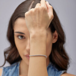 zenska_zapestnica-zenski_nakit-nakit_Brosway_desideri_nerjavece_jeklo-zenske_zapestnice_iz_jekla-darilo_za_zenske-nova_kolekcija_nakita-elegantne_zapestnice-darolo-za-zeno-punco-prijateljico-cirkoni-swarovski-elegantna-tennis-zapestnica