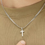 Elegantna verižica s križem Brosway BIK10 prikaz detajlov