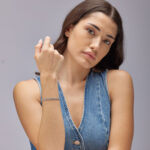 Zapestnica s kristali Brosway BEI096 prikaz na zapestju