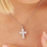 Obesek BROSWAY FANCY FIW21 – Eleganten srebrni ženski obesek - slika 3